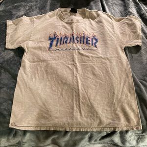 Women’s large magazine thrasher shirt only worn it’s a couple times